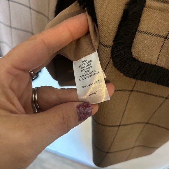 Halogen Windowpane Fringe Trim
Double Breasted Blazer 1X - Picture 4 of 8